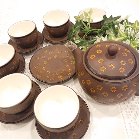 ベトナム バッチャン焼き 茶器セット シックなチョコレート色 オレンジの花