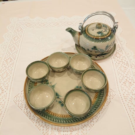 ベトナム バッチャン焼き 茶器セット グリーンの梅 緑の淵