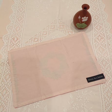 ベトナム手刺繍ハンドメイドマット2枚セット 蓮花 赤色 に茶
