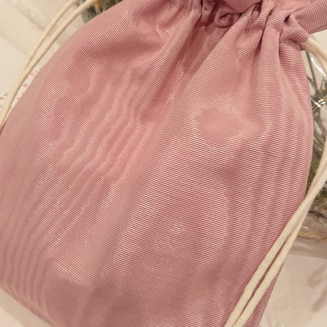 手刺繍イニシャルY 巾着