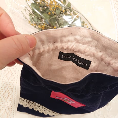 手刺繍イニシャルA 巾着