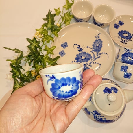 Vietnam Bat Trang pottery tea set, Vietnamese flowers, blue